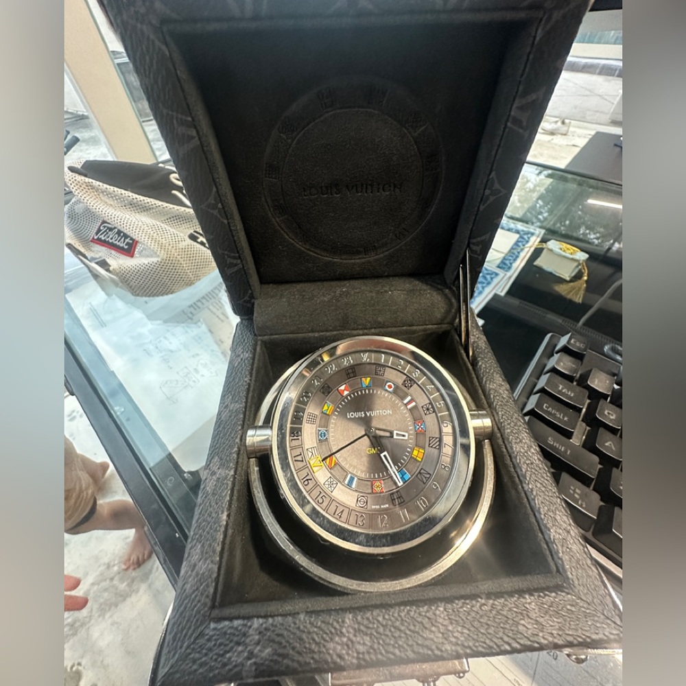 Louis Vuitton desk clock authentic!!!